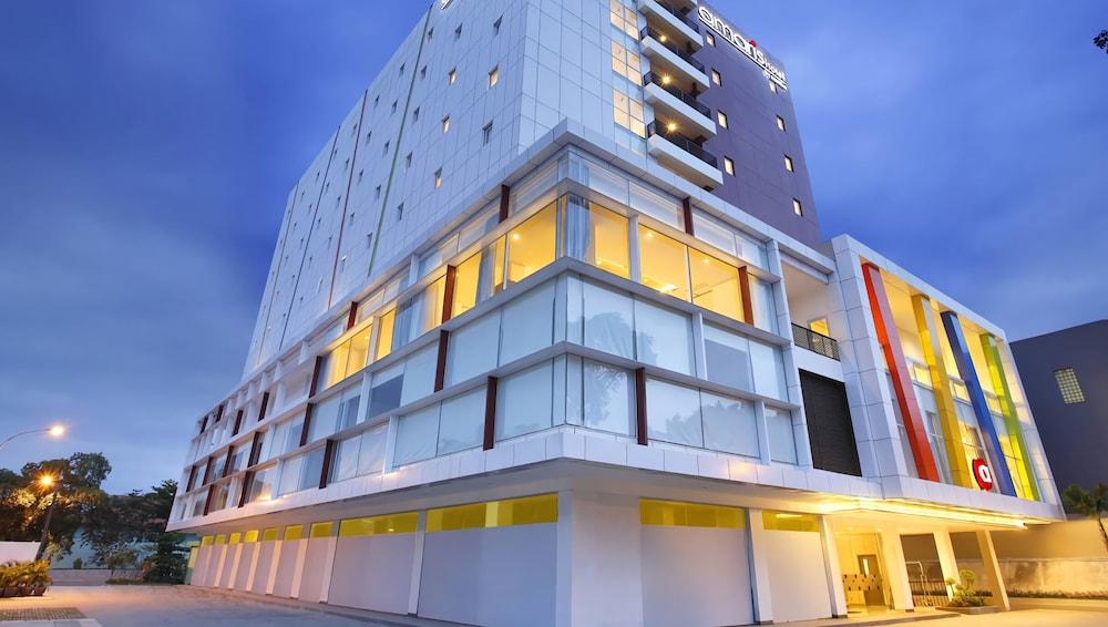 Amaris Hotel Pakuan Богор Екстериор снимка